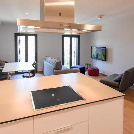 Modern Building Жерона