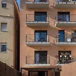 Modern Building Апартаменты