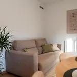 Modern Building Апартаменты