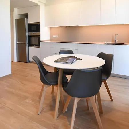 Modern Building Διαμέρισμα Χιρόνα