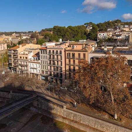 Modern Apartments In One Building, In The Heart Of Girona Apartment *