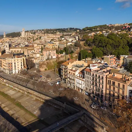 Modern Apartments In One Building, In The Heart Of Girona Apartment *