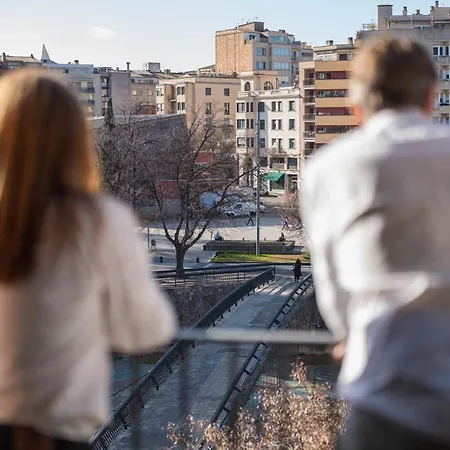 Modern Apartments In One Building, In The Heart Of Girona Girona