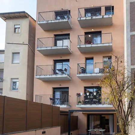Modern Apartments In One Building, In The Heart Of Girona Girona