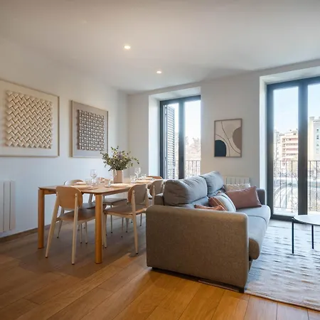 Modern Apartments In One Building, In The Heart Of Girona Apartment Girona