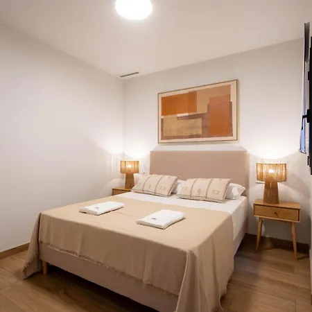 Modern Apartments In One Building, In The Heart Of Girona Apartment
