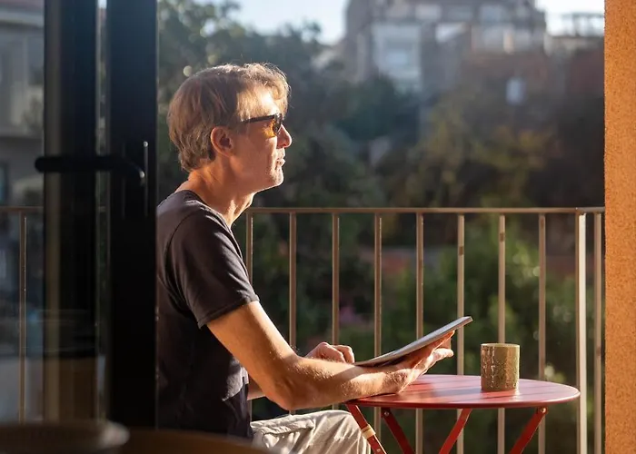 Modern Building Жерона