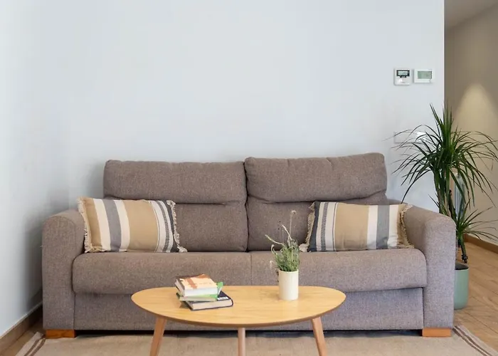 Modern Building Жерона