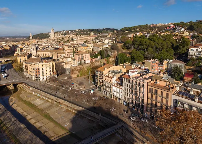 Modern Building דירה *