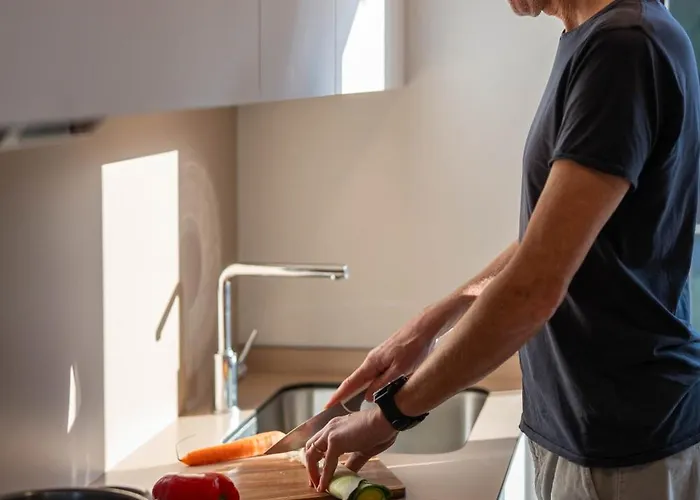 Modern Building דירה ז'ירונה