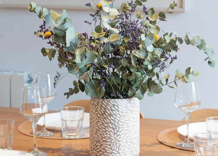 Modern Building דירה ז'ירונה